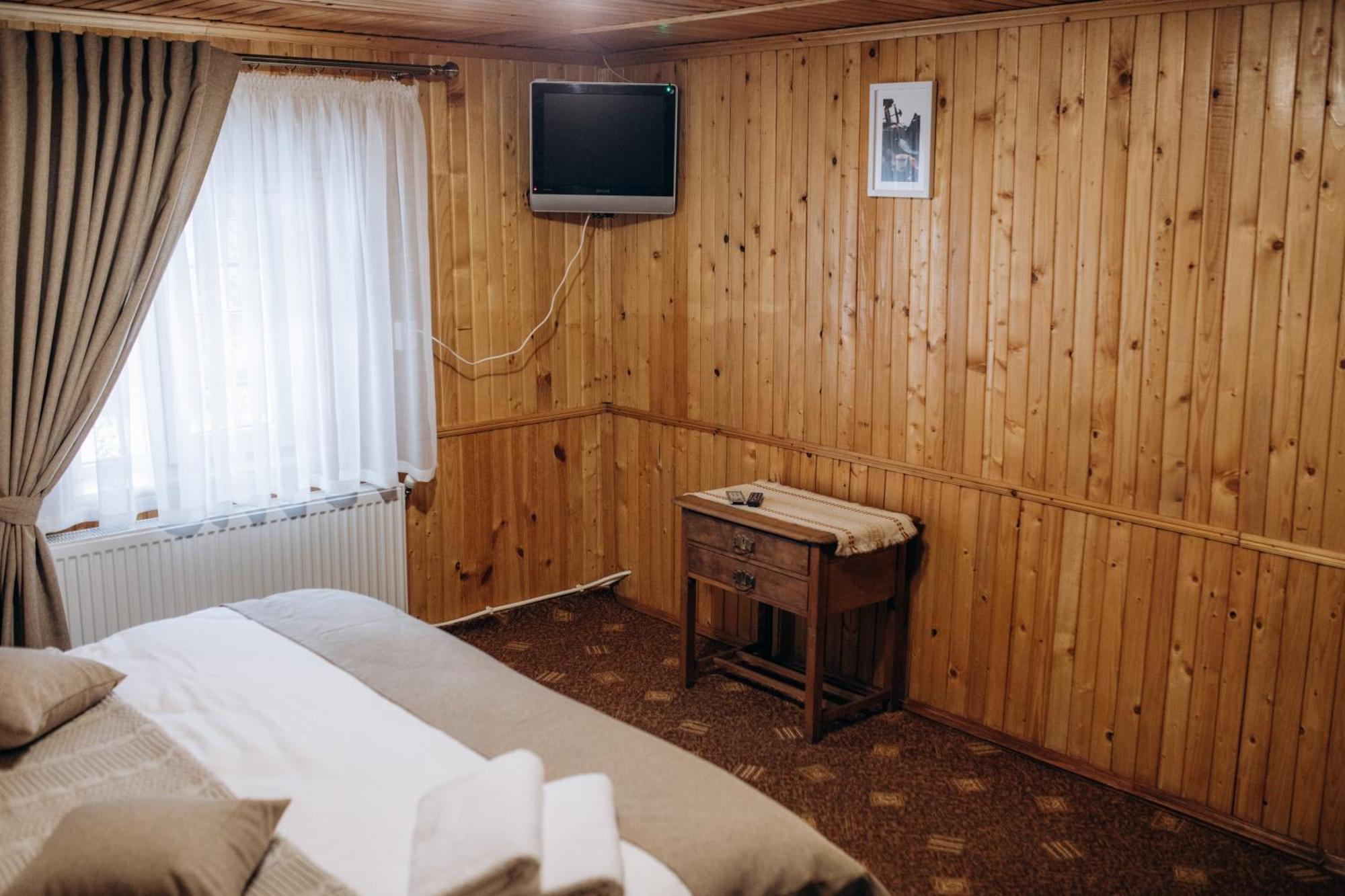 Dolyna Mykolaya Villa Mihovo Szoba fotó