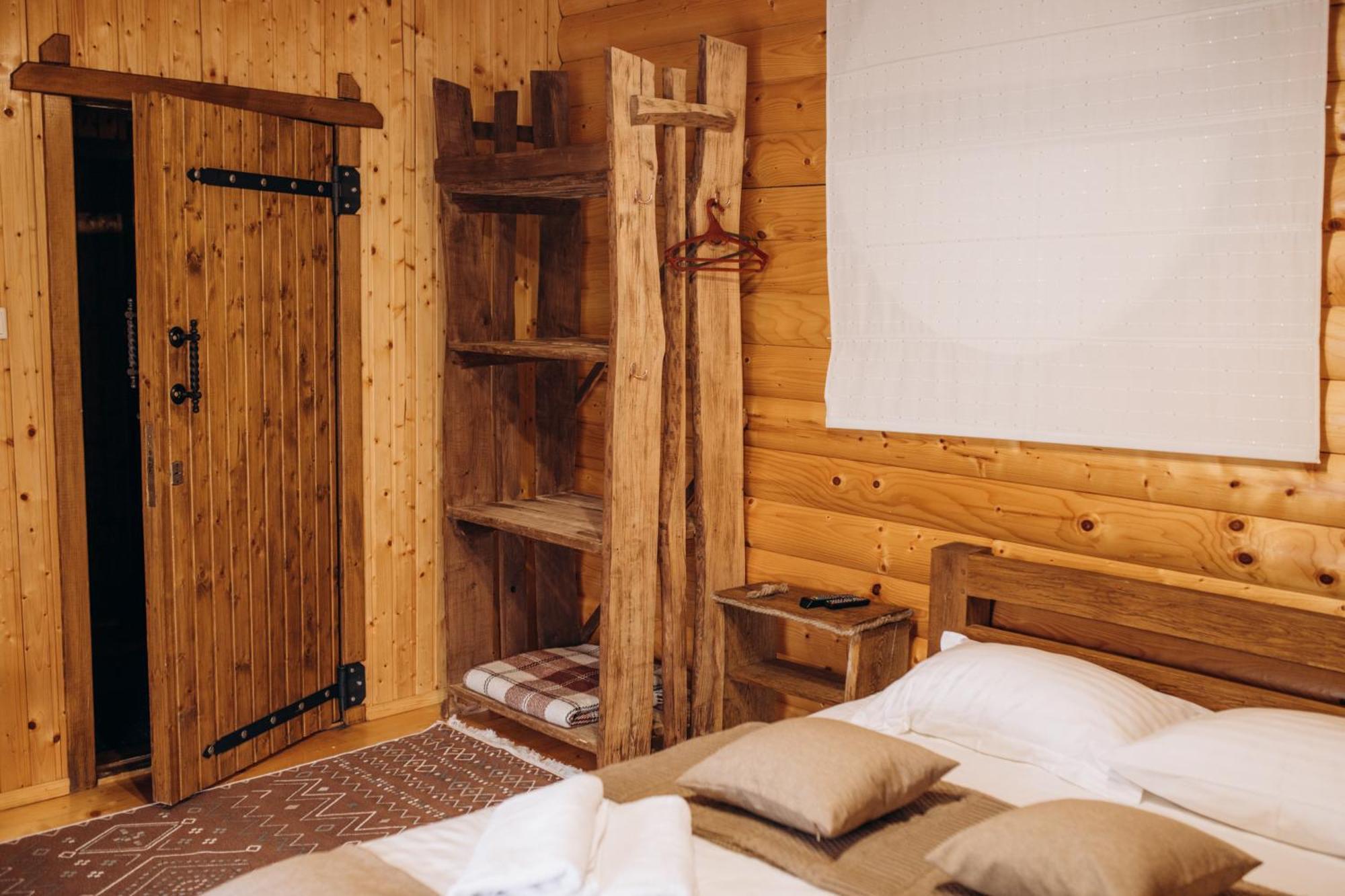 Dolyna Mykolaya Villa Mihovo Szoba fotó