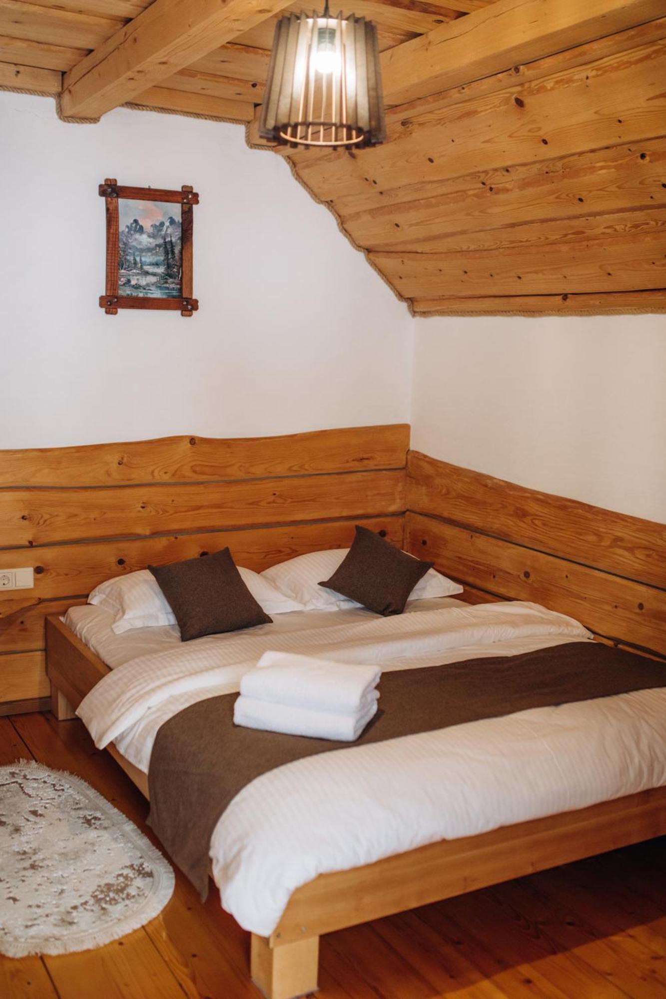 Dolyna Mykolaya Villa Mihovo Szoba fotó