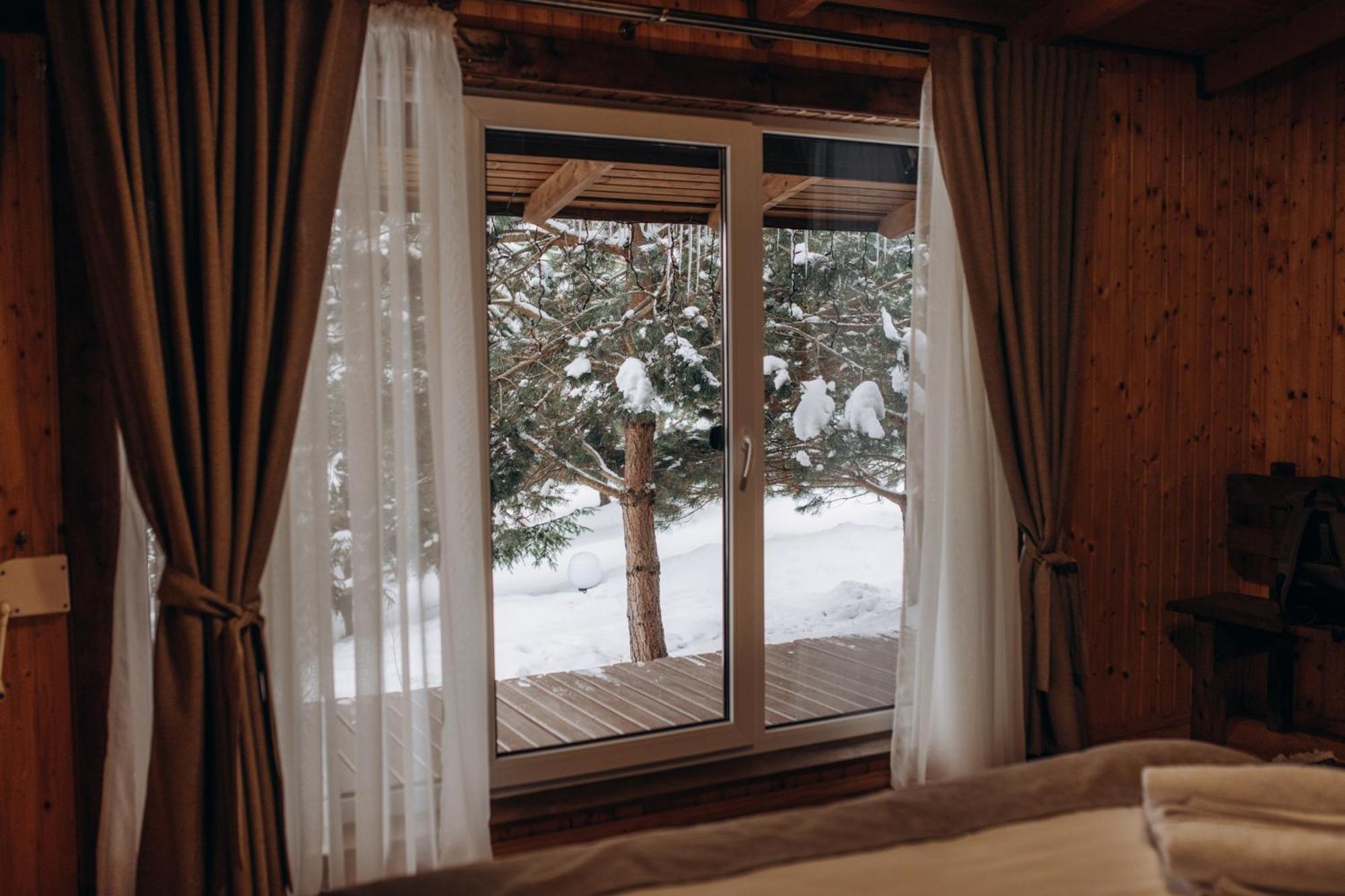 Dolyna Mykolaya Villa Mihovo Szoba fotó
