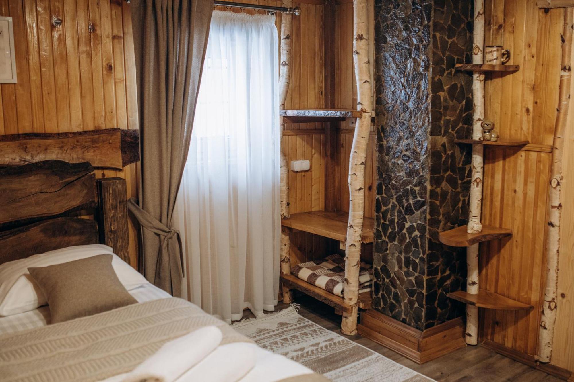 Dolyna Mykolaya Villa Mihovo Szoba fotó